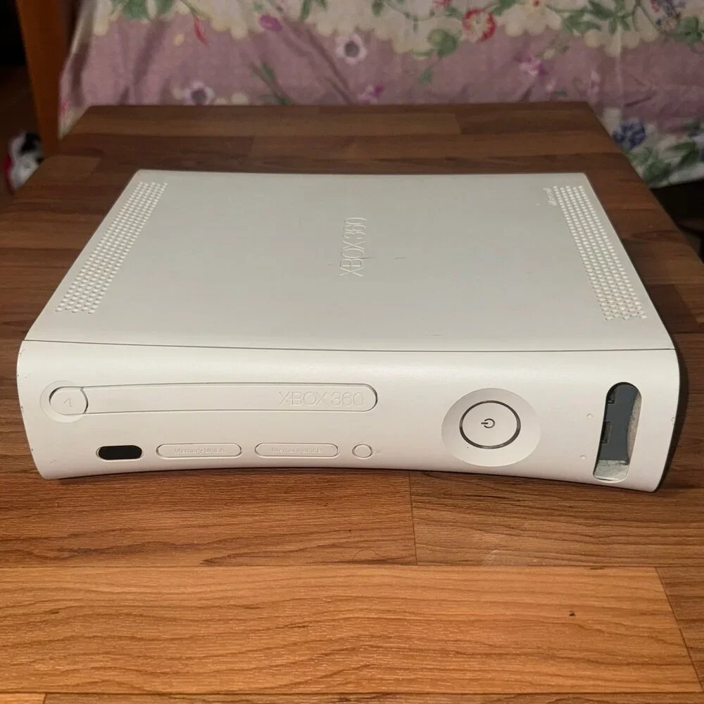 Xbox 360 console serial# 041295764407